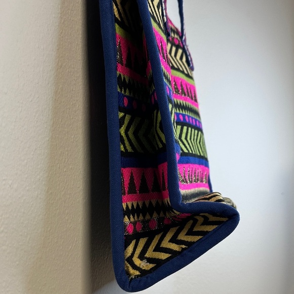 NWT America & Beyond Embellished Critter Tote Safari The Gentle Giant - Picture 5 of 8